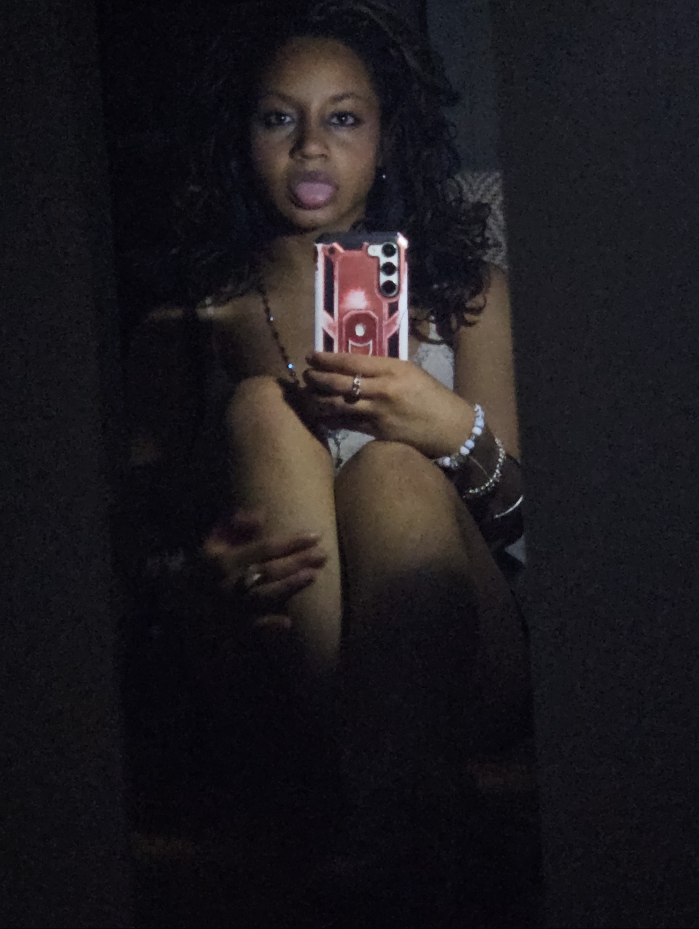 Meet your Posher, Desiree